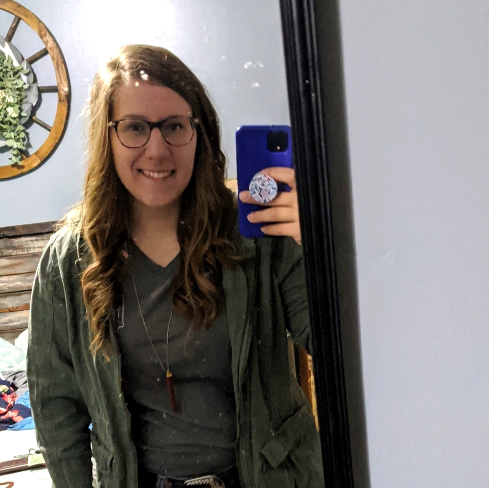 Meet your Posher, Cassie
